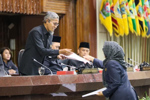 Heboh Presensi Fiktif, Sekda Jateng Ancam Sanksi Tegas 3.000 ASN Brebes