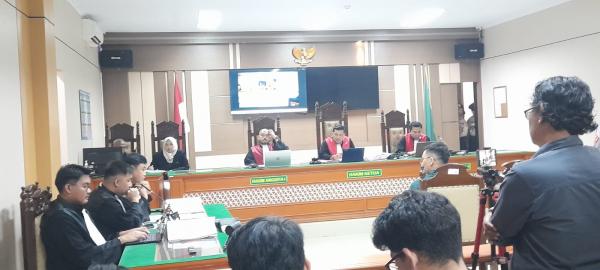 Visum Ungkap Kekejaman Pembunuhan Satu Keluarga di Paoman Indramayu, Sidang Kian Memanas