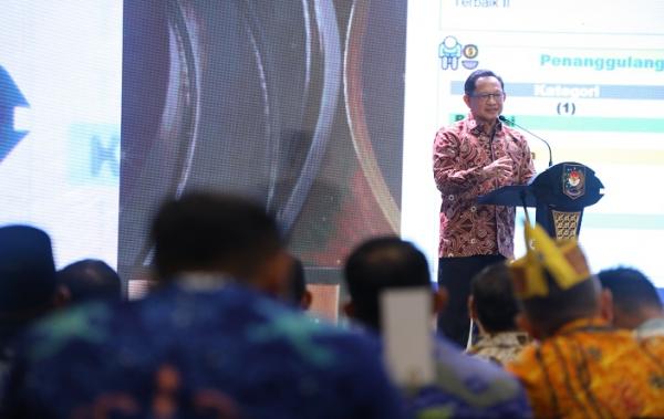 Mendagri Apresiasi Pemda Berprestasi, dari Atasi Inflasi hingga Pengentasan Kemiskinan