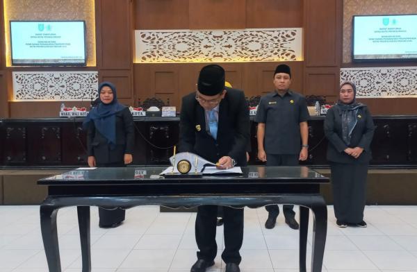 14 Raperda Masuk Propemperda 2026, Wali Kota Harap Jadi Penopang Tiga Poros Ekonomi Kota