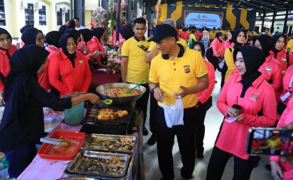 HUT Ke-46 YKB, Bhayangkari Aceh Libatkan Ribuan Personel dalam Olahraga Bersama dan Bazar UMKM