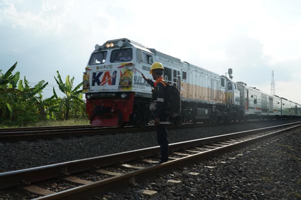 Daop 4 Terjunkan 118 Petugas Setiap Hari Periksa Rutin Jalur Rel Sepanjang 667 Km dengan 43 Stasiun