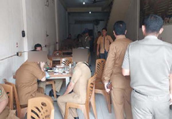 Sasar ASN yang Kerap Bolos ke Warkop, Bupati Pidie Jaya Perintahkan BKPSDM Siapkan Sanksi Berat