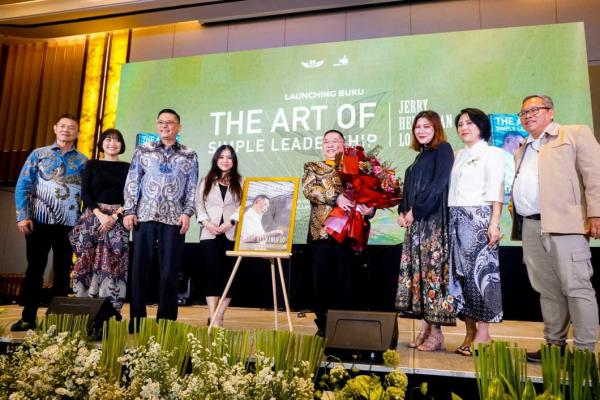 Dari Penjaja Kue Hingga Jadi Konglomerat: Kisah Inspiratif Jerry Hermawan Lo