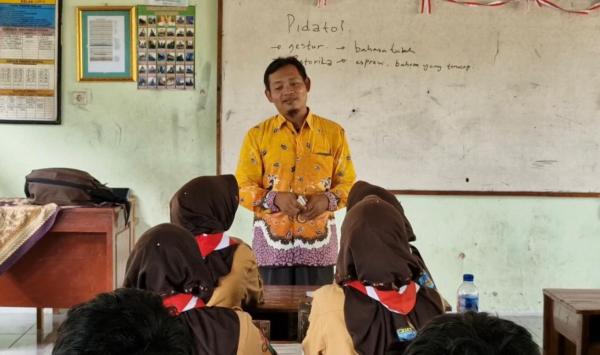Viral Curhatan Guru Honorer Ponorogo, Mengajar Bertahun Tahun Tak Masuk Dapodik