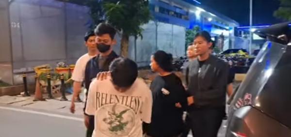 Pasangan Kekasih di Medan Dibekuk Polisi saat Siarkan Konten Porno Secara Live di Medsos