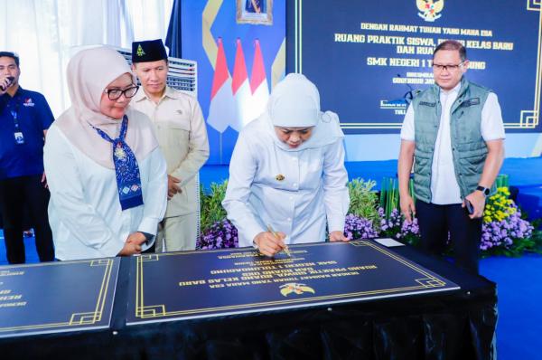 Pemprov Jatim Gelontorkan Rp46,9 Miliar untuk Revitalisasi 45 Sekolah