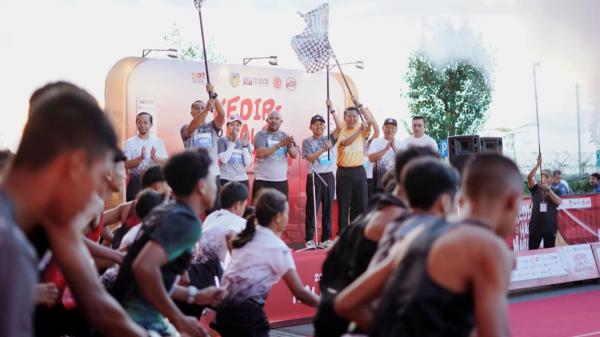 Kediri Half Marathon 2026 Meriah! 5.000 Pelari Ramaikan Ajang Lari Terbesar di Bandara Dhoho