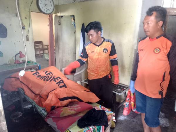 Heboh! Pria Jombang Ditemukan Tewas Membusuk di Rumah, Susul 40 Hari Kematian Istri
