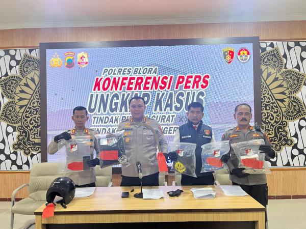 Sempat Viral di Medsos, 5 Pelaku Pengeroyokan Pemuda di Blora Akhirnya Diringkus Polisi!
