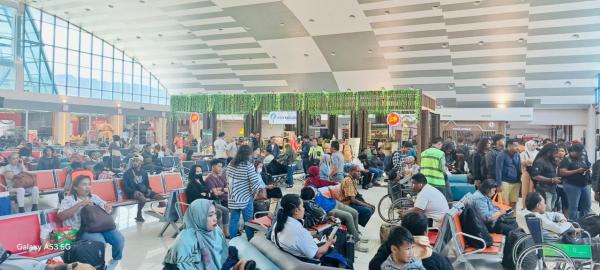 Viral Isu Oknum Sopir Paksa Penumpang, Manajemen Pastikan Bandara Sentani Tetap Kondusif!