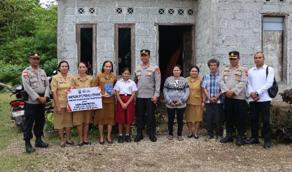 Siswi SD Inpres Taubneno Masuk 100 Penulis Terbaik Nasional, Kapolda NTT beri Dukungan