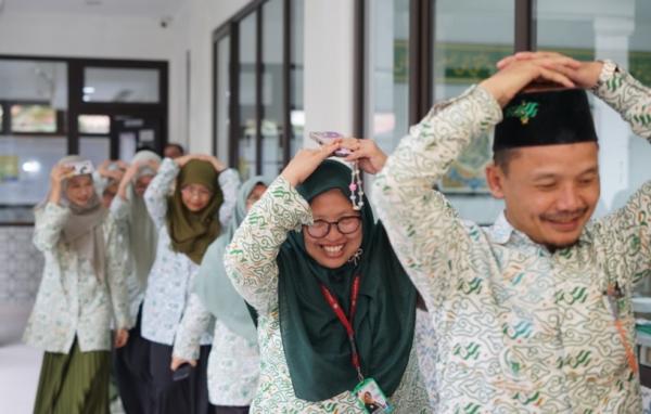 Siapkan Santri Siaga Bencana, Pesantren Al Hamidiyah Depok dan JCI Jepang Gelar Pelatihan