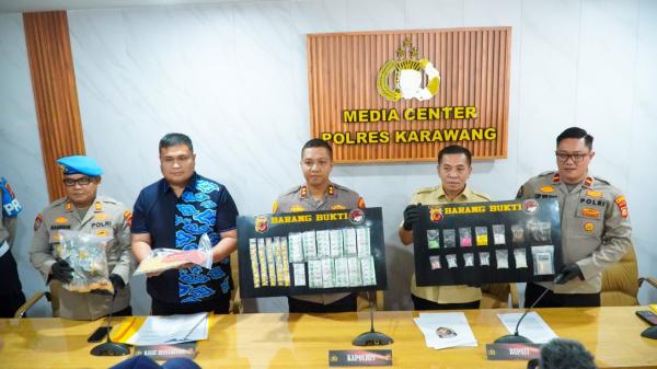 Polres Karawang Bongkar 20 Kasus Narkoba, Sita 1,4 Kilogram Sabu dan 30 Ribu Butir Obat Keras