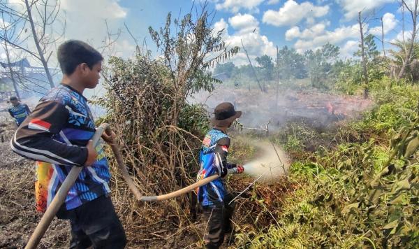 Tim Dalkarhutla Behasil Padamkan Kebakaran Lahan 0,21 Hektare di Palangka Raya