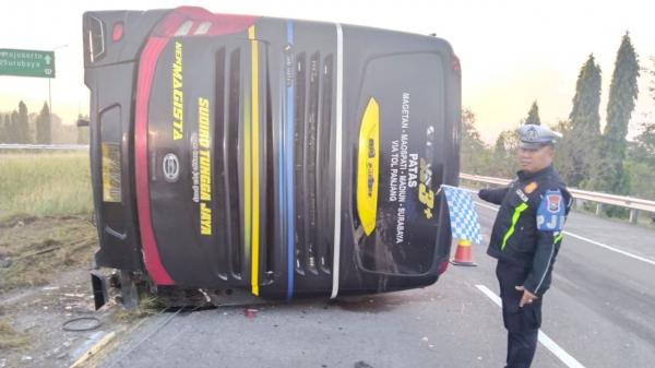 Daftar Lengkap Identitas Korban Luka Berat Dalam Kecelakaan Bus Patas di Tol Jombang-Mojokerto