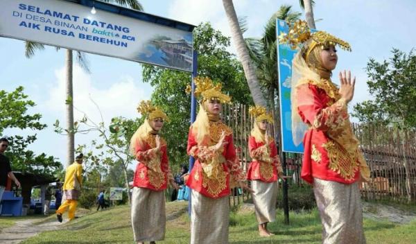 2 Tim Genera-Z Berbakti dari UIN Bandung dan UGM Adu Inovasi di Desa Wisata Kreatif Terong