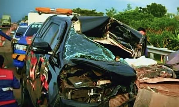 Mobil Rombongan Anggota Komisi X DPR RI Kecelakaan di Tol Parpro, Dua Meninggal