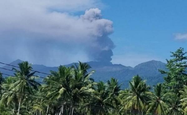 Gunung Dukono Maluku Utara Kembali Erupsi, Semburkan Abu Vulkanik Setinggi 400 Meter