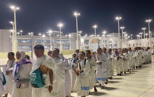 Jemaah Haji Indonesia Bergerak ke Arafah Hari Ini, Dibagi 3 Trip