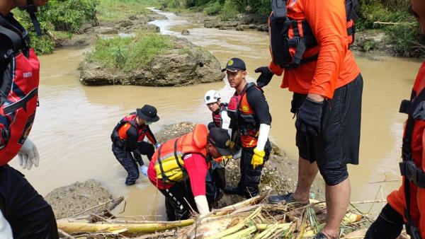 Dua Pelajar Pemalang Hilang Saat Latihan Dayung Ditemukan Meninggal di Lokasi Berbeda
