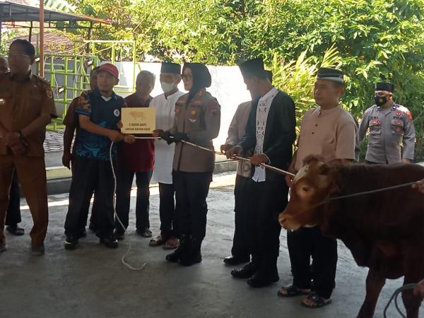 Polres Sragen Distribusikan 11 Hewan Kurban Jelang Iduladha, Warga hingga Ponpes Jadi Penerima