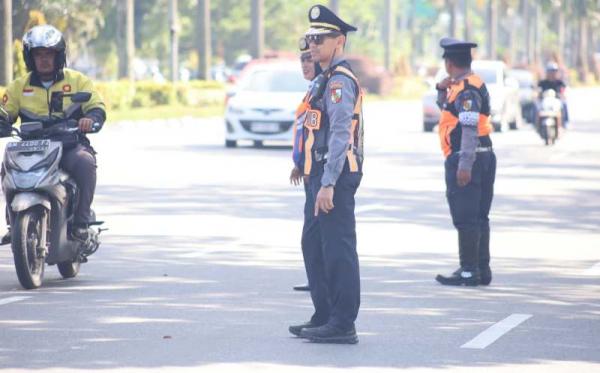 Razia Gabungan di Jalan  Sudirman Pekanbaru, Ratusan Kendaraan  Kena Tilang 