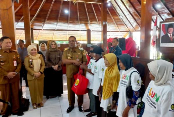 Peringati Hari Lansia Nasional ke-30, Bupati Grobogan Bagikan Kisah Haru Perjuangan Sang Ibu
