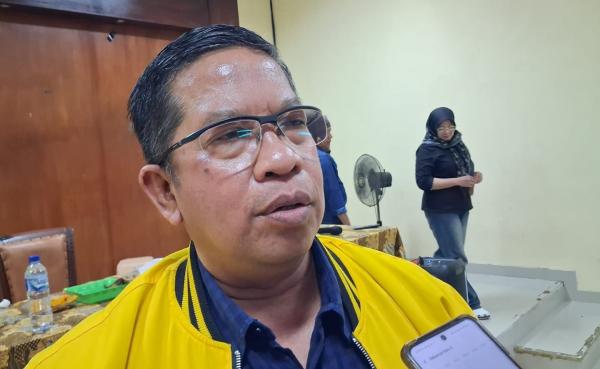 Reses di Ketintang, Anggota DPRD Surabaya Minta PJU Kuning Segera Diganti LED