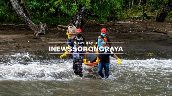 Evakuasi Jenazah di Muara Waipun Raja Ampat, Tim SAR Tempuh Perjalanan 20 Mil Lewat Laut
