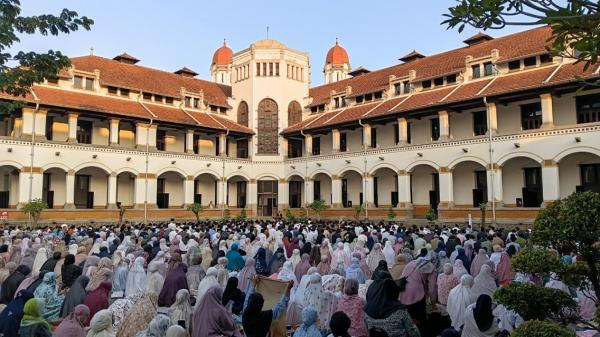Ribuan Jemaah Ikuti Salat Iduladha 1447 H di Lawang Sewu Semarang