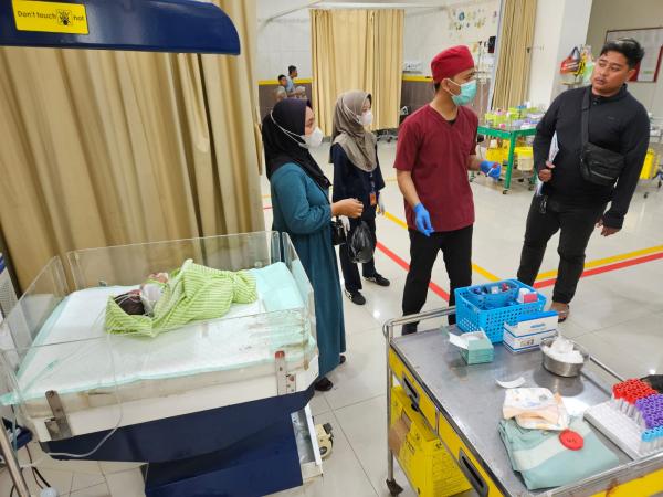 Petani Temukan Bayi Perempuan Baru Lahir di Pinggir Sawah Kediri, Masih Ada Tali Pusar