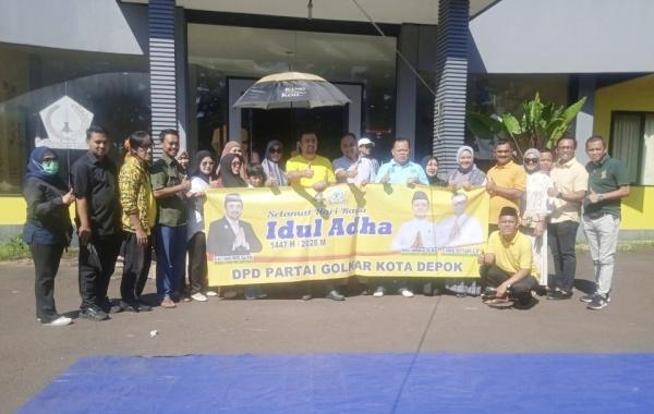 Pengurus Golkar Depok Tampil Kompak, Potong dan Bagikan Hewan Kurban di Momen Iduladha 2026