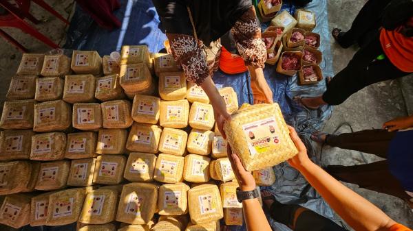 PKS Jatim Salurkan 71.555 Paket Daging Kurban ke Masyarakat se-Jatim