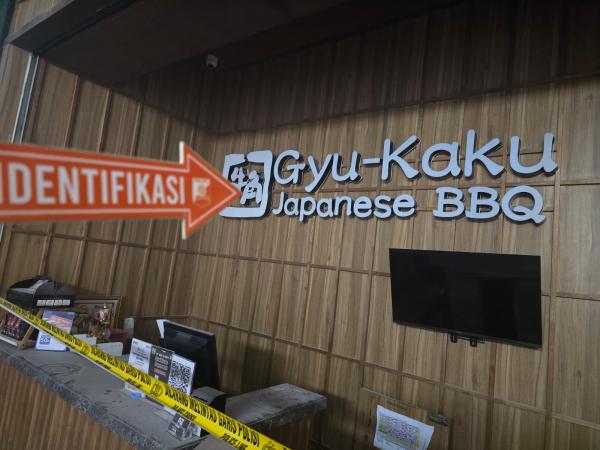 Api Muncul dari Cerobong Pembuangan Pembakaran, Resto Japanese BBQ  Palembang Indah Mall Terbakar
