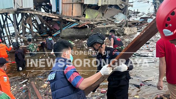 Polisi Selidiki Pemicu Ledakan Bom di Biak, TKP Ditutup Garis Polisi