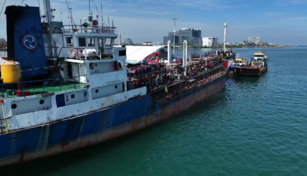 Polda Sulsel Bongkar Penyeludupan BBM Subsidi, Sita Kapal Tanker hingga Ribuan Tabung LPG