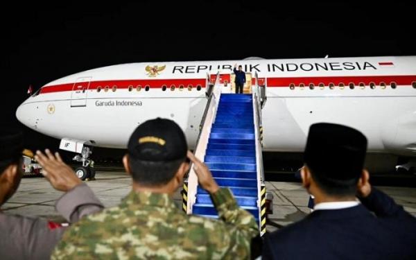 Seskab Teddy: Prabowo Tanggung Biaya Perjalanan Luar Negeri Jika Melebihi Anggaran