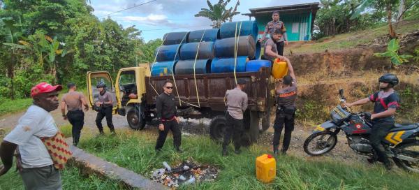Patroli Presisi Polda PBD Ungkap 15 Tempat Penyulingan Miras Lokal di Tengah Hutan