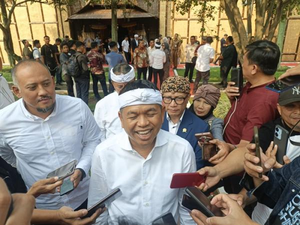 Pemprov Jabar Matangkan Rencana Reaktivasi Bandara Husein dengan Menhub