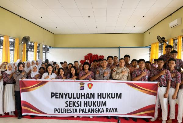 Polresta Palangka Raya Edukasi Bahaya Bullying dan Sanksi Hukum kepada Siswa SMA Negeri 6