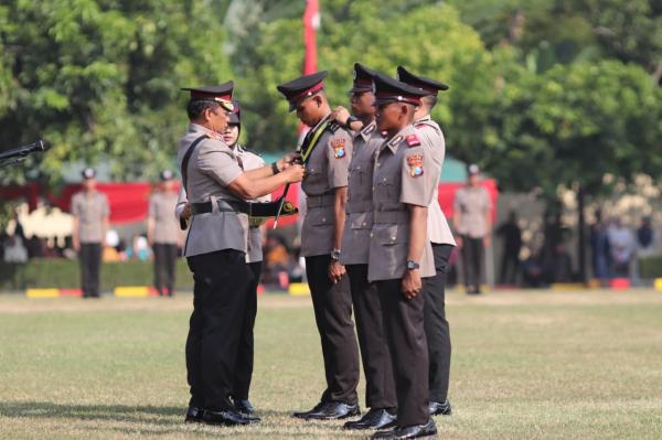 Kisah Inspiratif Bripda Kadek, Anak Buruh Harian yang Jadi Lulusan Terbaik Diktukba Polri 2026