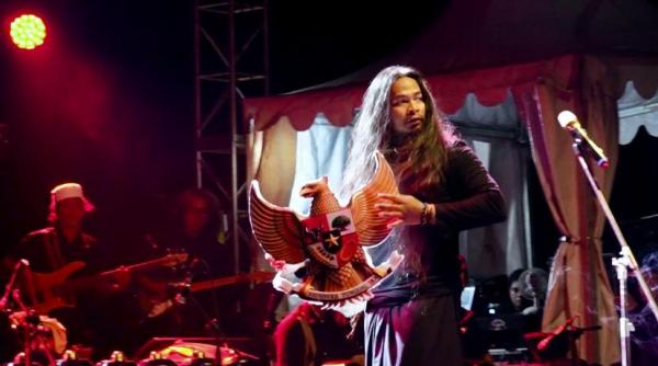 Musikalisasi Puisi dan Kyai Kanjeng Hidupkan Semangat Pancasila di Wonosobo