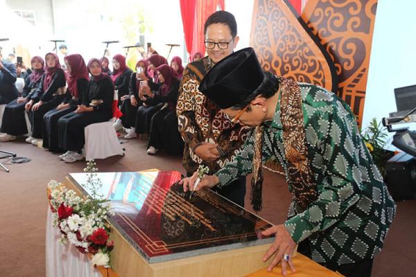  Resmikan Prodi Kedokteran UIN Sunan Kalijaga, Menag: Lahirkan Dokter Bekal Ilmu Agama