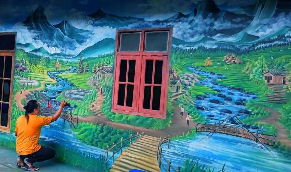Kreatif di Berbagai Media, Pelukis Blitar Ini Sulap Dinding hingga Kendaraan Jadi Karya Seni