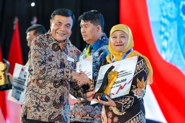 Tekan Pengangguran Jadi 3,55 Persen, Pemprov Jatim Dapat Insentif Fiskal Rp3 Miliar