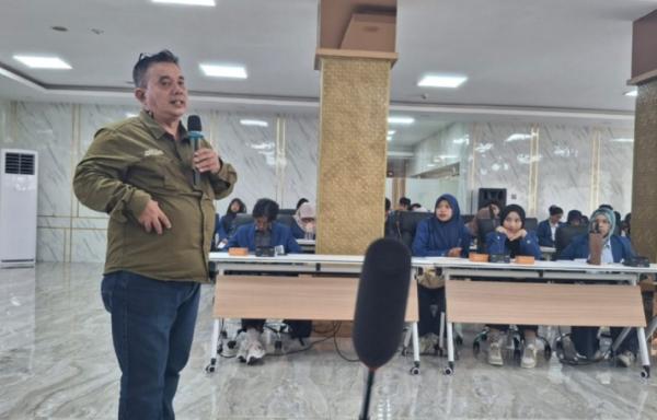 Mahasiswa ITS Belajar Strategi Kualitas Layanan, TPS Pamer Pengelolaan Manajemen Pelabuhan Modern