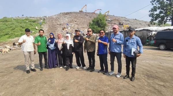 Sidak DPRD Depok di TPA Cipayung, Temukan Puluhan Mobil Ilegal Buang Sampah