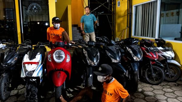 Dua Remaja 17 Tahun Sudah 1 Tahun Curi Motor di Kota Sorong, 18 TKP Diungkap Polisi