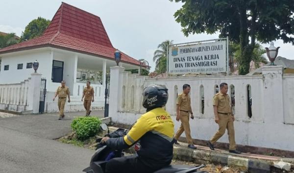 Disnakertrans Cianjur Tetapkan Kamboja sebagai Zona Merah Penempatan Kerja Migran